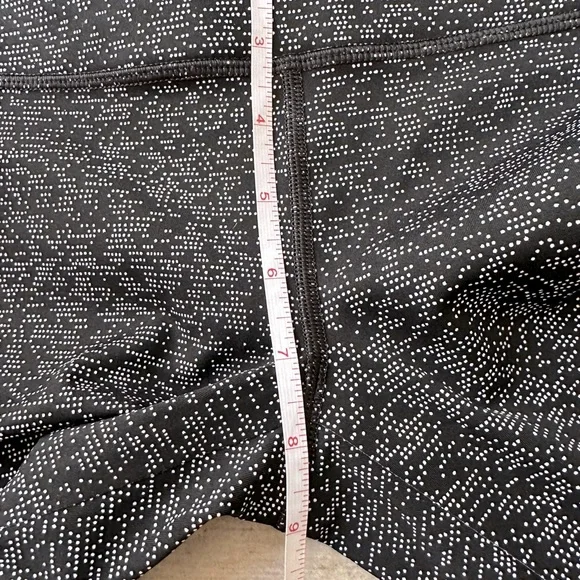 *SOLD*Lululemon Quick Pace 7/8 Cropped Soundwave Alpine Tights Size 6 - Picture 11 of 15